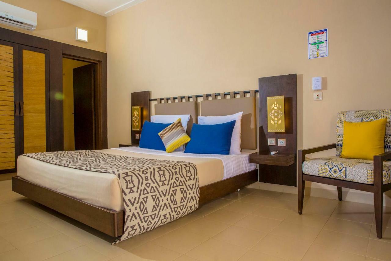 Dunia Hotel Ouagadougou Loumbila Exterior foto