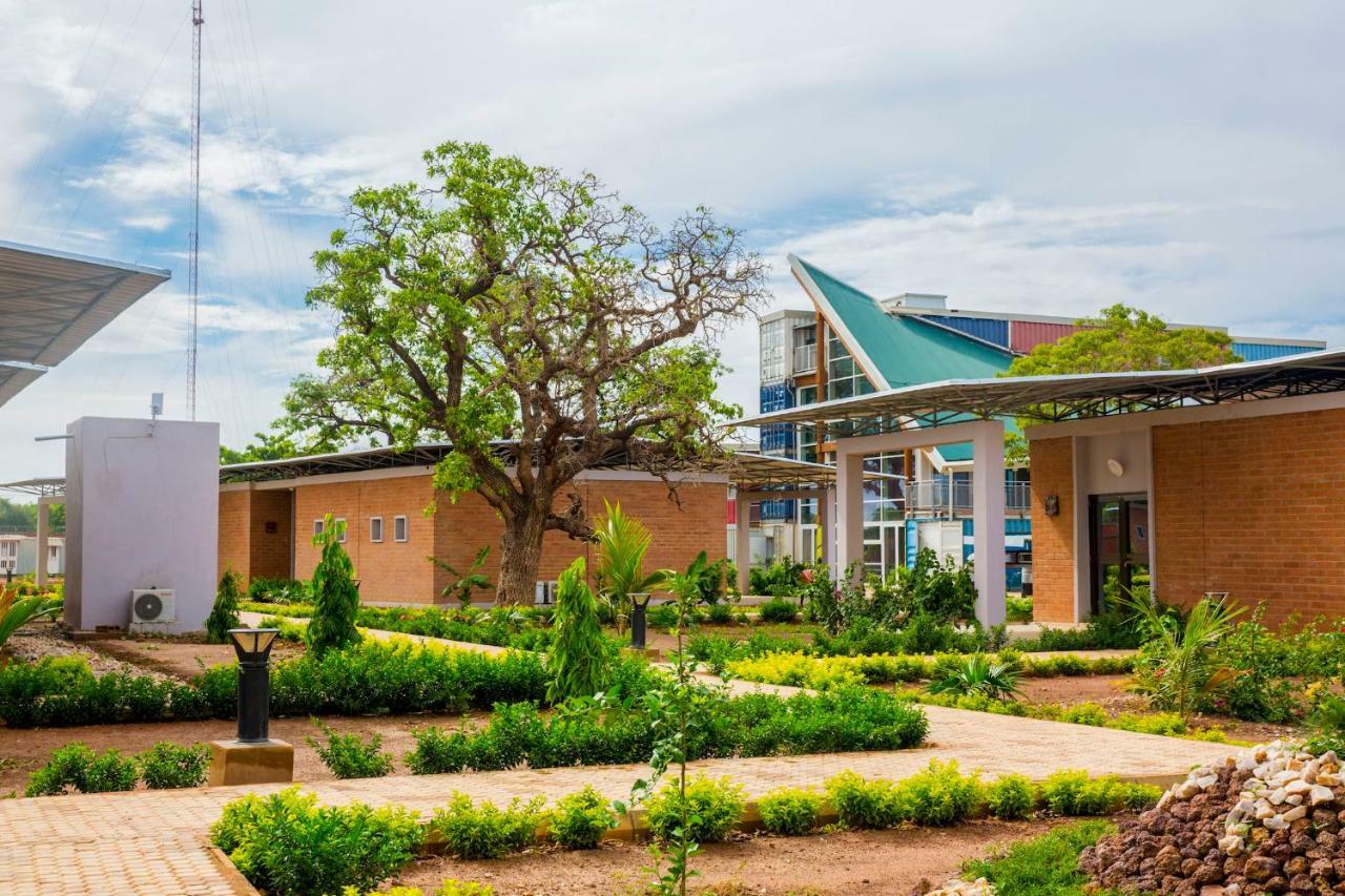 Dunia Hotel Ouagadougou Loumbila Exterior foto